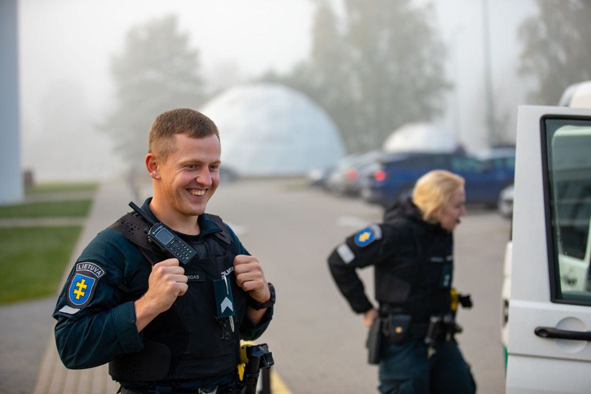 Palangos policijos pareigūnas Mantas Elzbergas pasirengęs užtikrinti ne tik visuomenės, bet ir Tėvynės saugumą