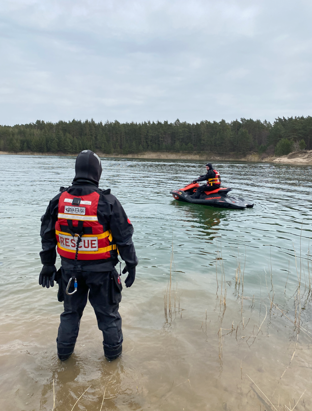 Ugniagesiai įspėja: būkite atsargūs prie vandens