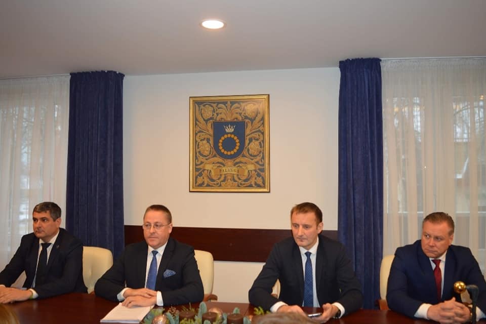 Meras Šarūnas Vaitkus: „Konkurencijos taryba daro viską, kad IŠ PALANGOS IR PALANGIŠKIŲ BŪTŲ ATIMTAS BASEINAS. Kam atstovauja Konkurencijos taryba – viešajam interesui ar privačiam verslui?“