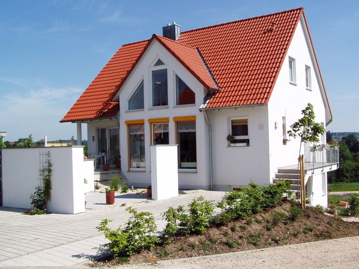 Bituminių čerpių montavimas: ką svarbu įvertinti renkantis šios paslaugos teikėjus?