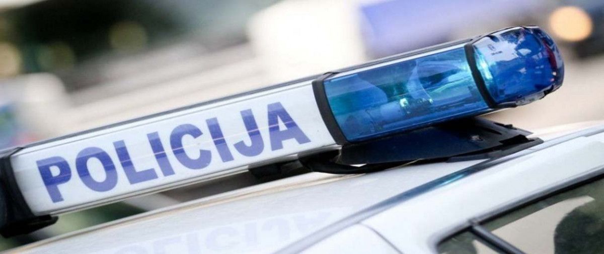 Palangoje neblaivus vairuotojas rėžėsi į policijos automobilį