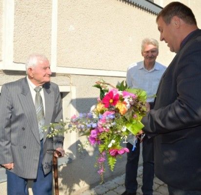 Šimtametį švenčiančiam palangiškiui P. Šedžiui – sveikinimai