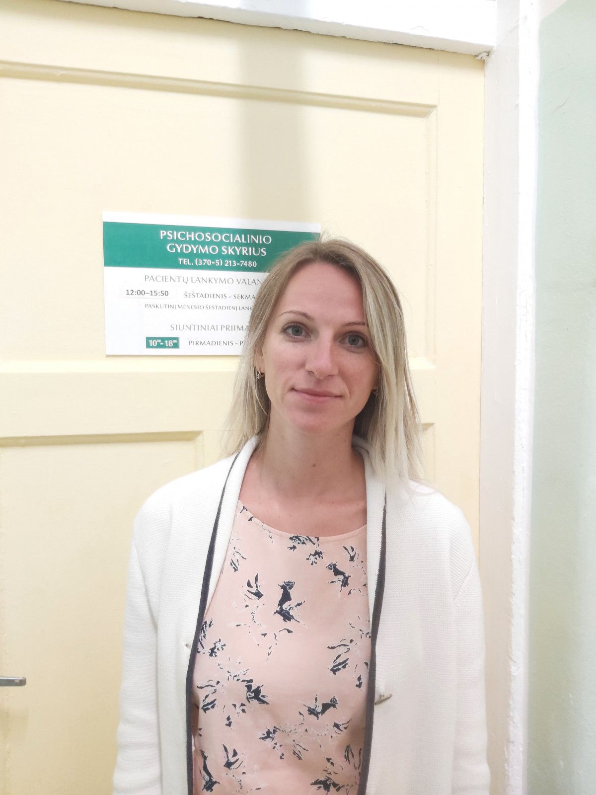 S. Šolytė atkreipia dėmesį – pirmuoju ženklu, kad atsiranda priklausomybė nuo azartinių lošimų, gali būti pasikeitęs artimojo elgesys.