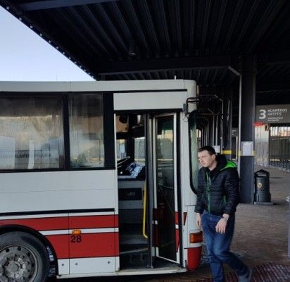 Palangos ir Klaipėdos kelią perbėgo juoda katė