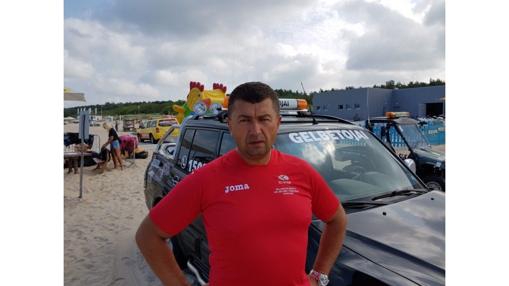 Šiemet Palangos gelbėtojai į pagalbą pasitelkė trikalbę skraidyklę