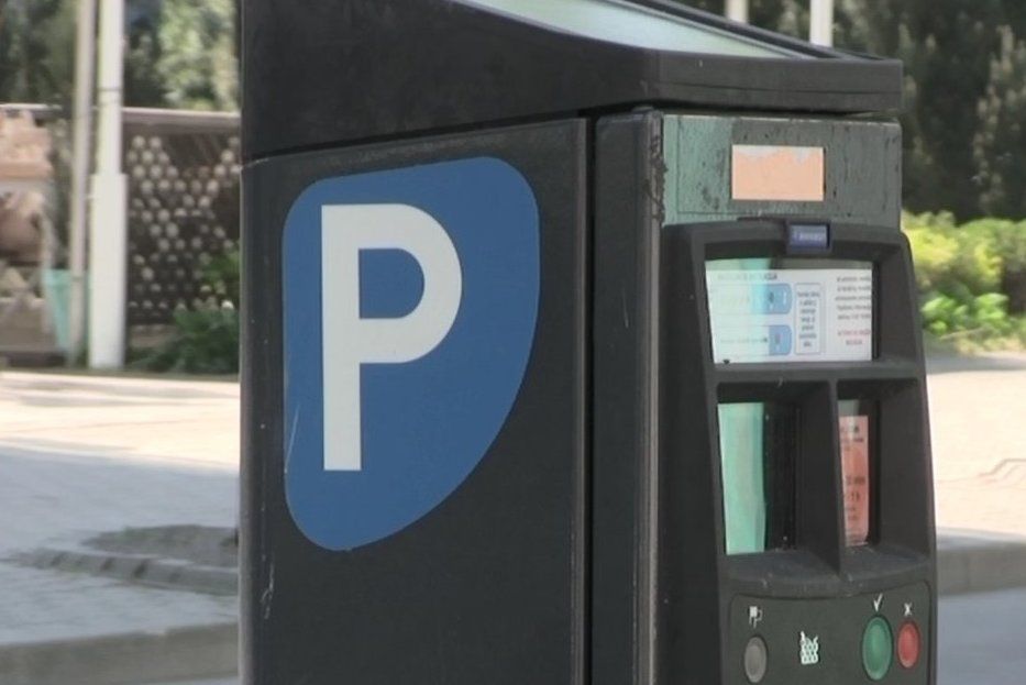 Nuo rugsėjo 16 dienos - nemokamas automobilių stovėjimas miesto gatvėse