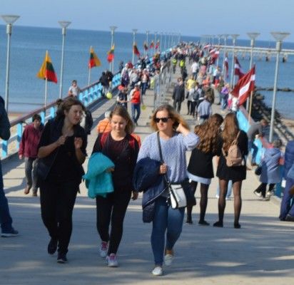 Baltų vienybės diena sugrąžino vasarą: tiestas tiltas tarp dviejų tautų