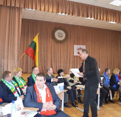 Politikai šventojiškiams sušoko rinkimų viliotinį