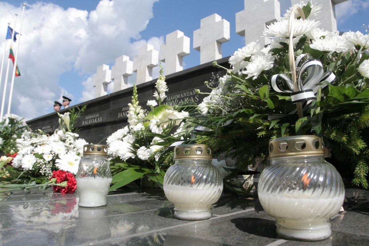 Prisiminta ir pareigūno žūtis Palangoje