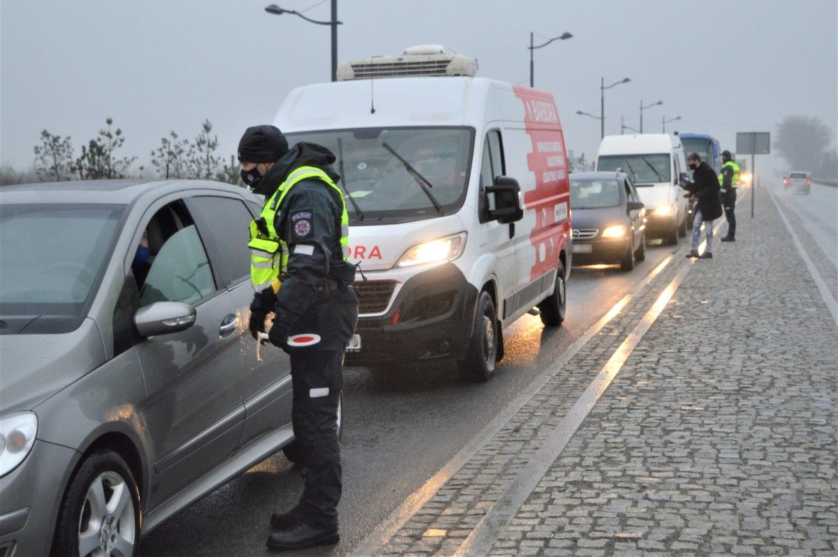 Palanga nesnaudė ir apsitvėrė – įvažiavimas į kurortą apribotas jau trečiadienį