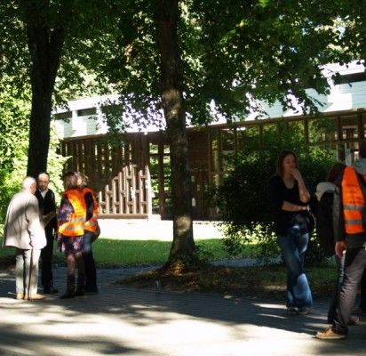 Originalios architektūros Vasaros parodų paviljono būklė kasmet vis prastesnė, kalbos apie naujo statybą, nors esama ir konkurse laimėjusio projekto, nutilo.
