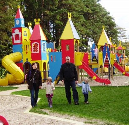 Vaikų parkas vėl laukia mažųjų lankytojų