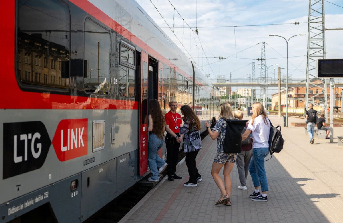 Atnaujino maršrutą iš Vilniaus į Palangą: tokio reiso bilietus kaipmat išgraibsto