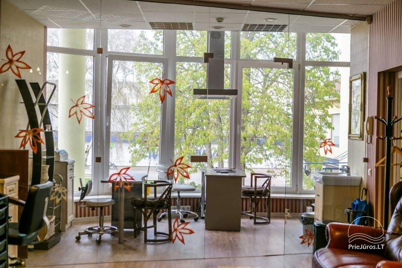 Du iš šešių patikrintų grožio paslaugų teikėjų Palangoje nesilaikė reikalavimų dėl COVID-19