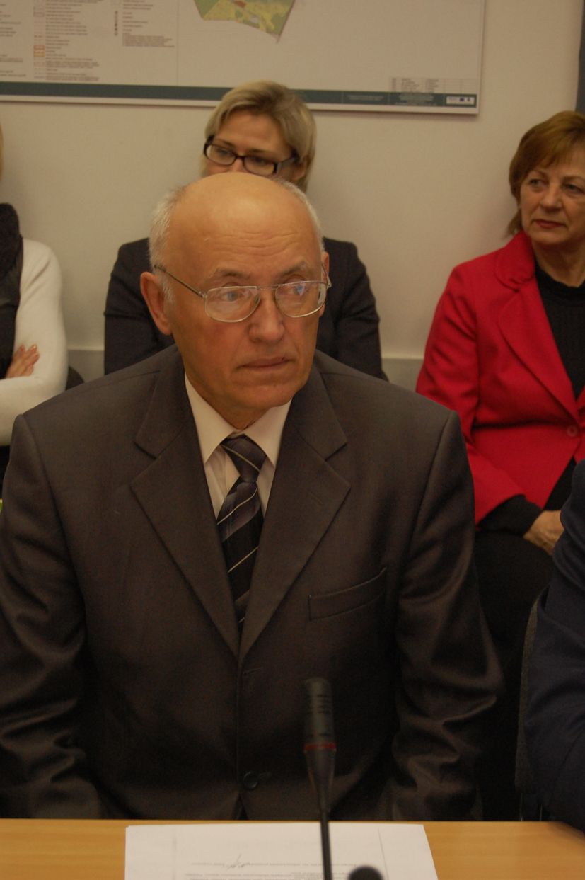 Švariose rankose politika visada švari