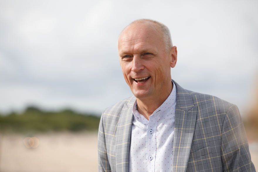 UAB "Palangos komunalinis ūkis" direktorius Gediminas Valinevičius: "Sunku rasti norinčių tvarkyti paplūdimio tualetus ir už 1000 eurų algą"