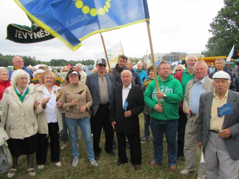 Lietuvos konservatoriai rinkosi į sąskrydį Šventojoje