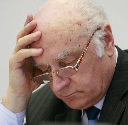 „Mano akyse Palanga augo, auga ir dabar. Galia tik, kad šis procesas kurį laiką buvo kiek sustingęs”, – sako 20 metų prie Palangos valdžios vairo stovėjęs Danius Puodžius.