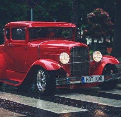 Savaitgalį kurorto gatvėse siautėjo amerikietiški automobiliai