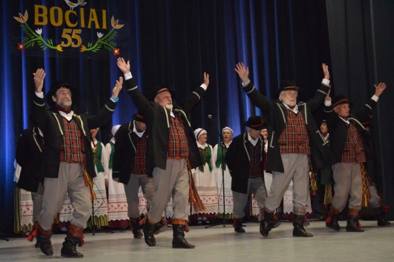 Liaudiškų šokių kolektyvas „Bočiai“ atšventė veiklos jubiliejų