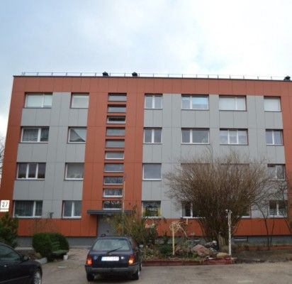 Ganyklų g. 37 daugiabučio namo atnaujinimo (modernizavimo) programos įgyvendinimas prasidėjo 2014 metais.