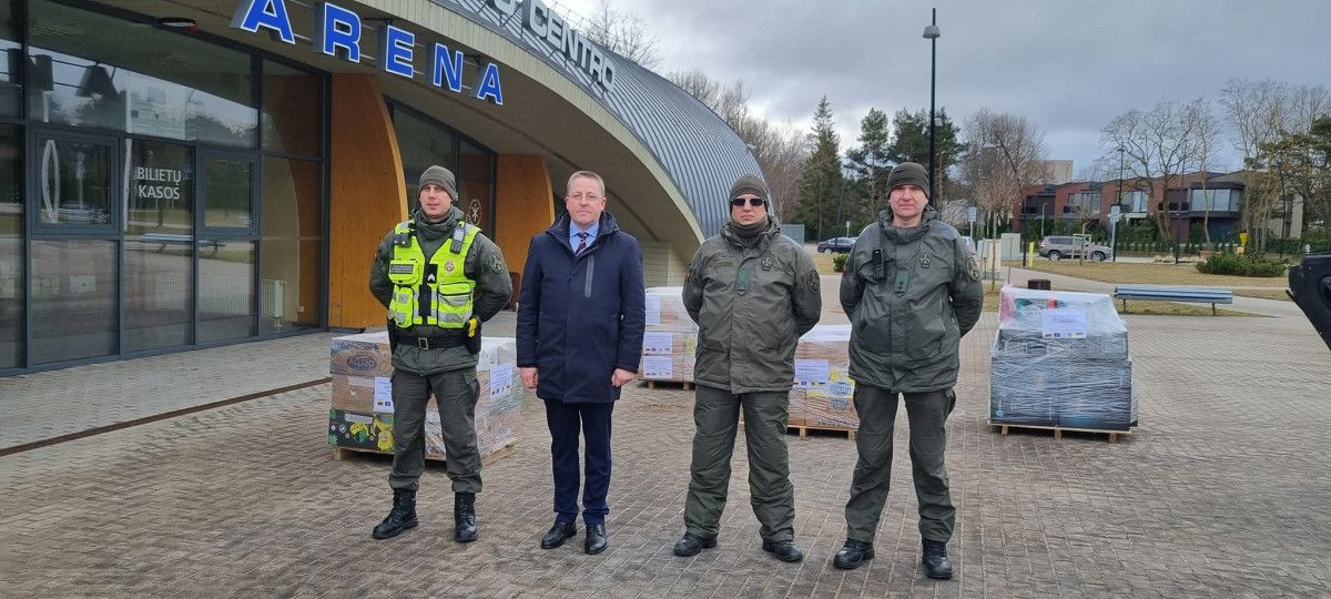 Palangiškiai tiesia pagalbos ranką miestui-partneriui Ukrainoje – į Bučą išvyksta vilkikai su humanitarine pagalba
