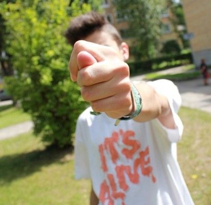 Keiktis rusiškai, angliškai ar... lietuviškai?