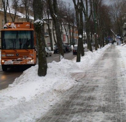 Įsismaginusi žiema šokdina komunalininkus iš patalų vos po vidurnakčio