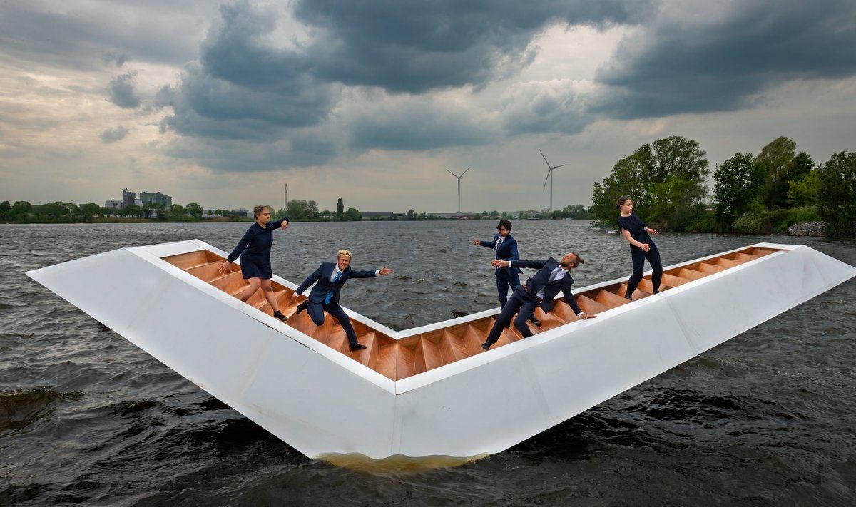 Festivalio „ConTempo 2025“ spektaklio „The Weight of Water“ akimirka. FOTO: ORGANIZATORIŲ NUOTR.