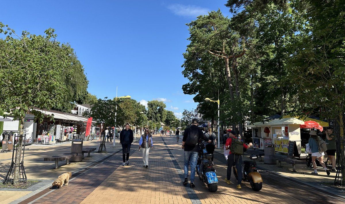 Liepos 5-osios vakaras Palangoje. FOTO: JUSTINA ASAKAVIČIŪTĖ