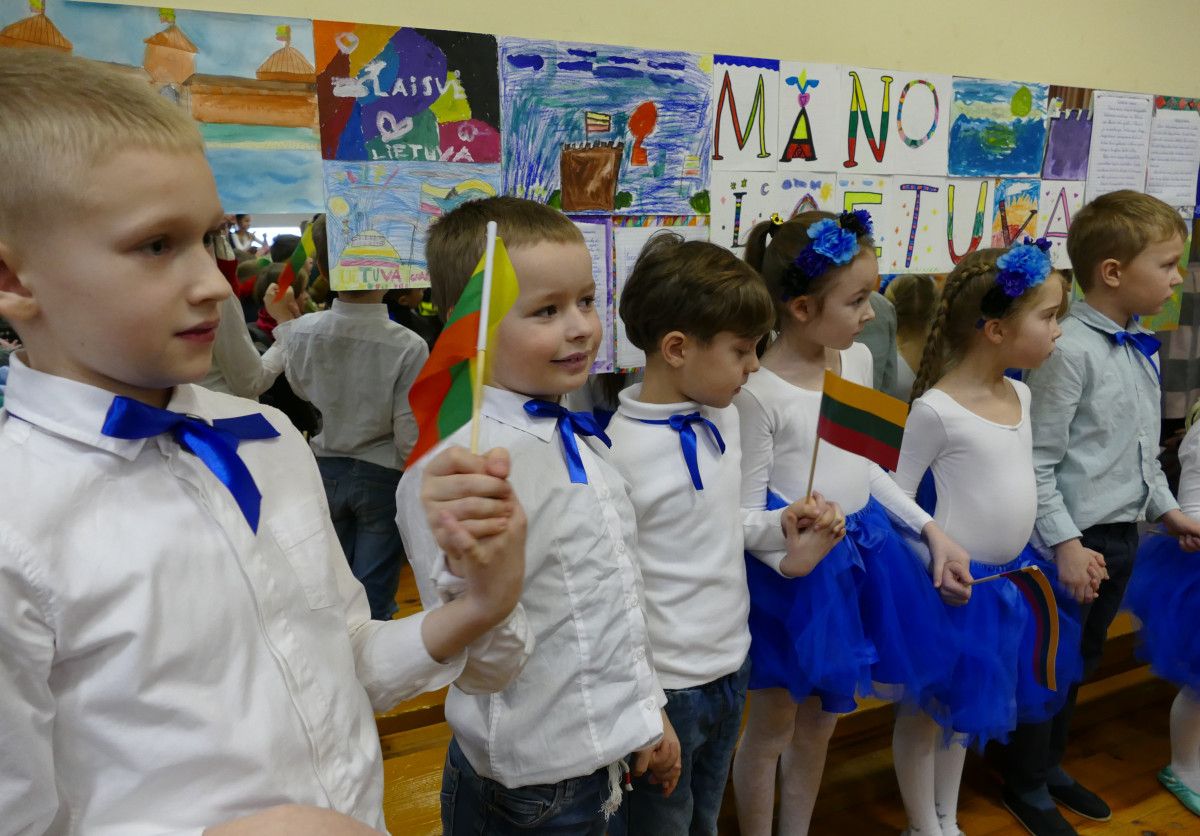 Projekto ,,Nuo Vasario 16-osios iki Kovo 11-osios“ veiklas vainikuojantis šventinis koncertas