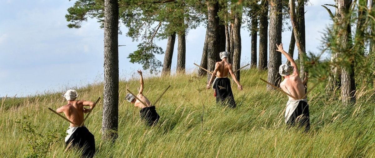 Savaitgalį Šventojoje vyksiantis gatvės teatrų festivalis ragina „įkvėpti meniškos gamtos“