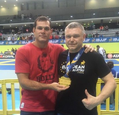 (Dešinėje) Palangos „Roger Gracie Academy” įkūrėjas ir Europos čempionato čempionas Žydrūnas Drazdas.