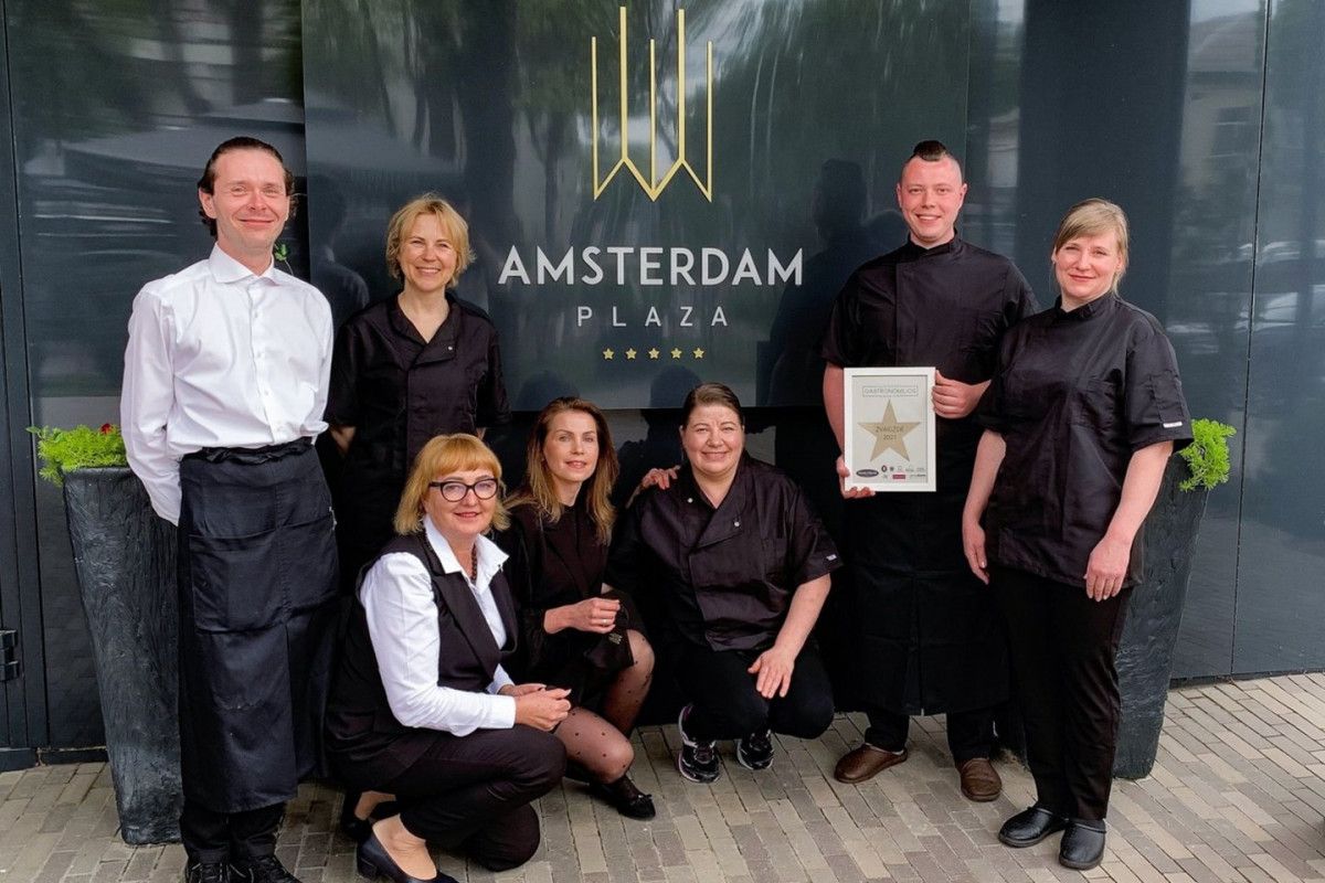 Palangos restorano „Amsterdam Plaza“ komanda