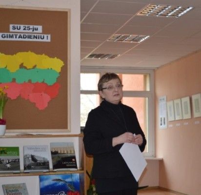 Antaną Mončį ir jo darbų parodą pristatė L. Turauskaitė.