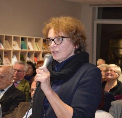 S. Vaineikienės anūkė R. Vaineikytė dalijosi tėvelio pasakojimais.