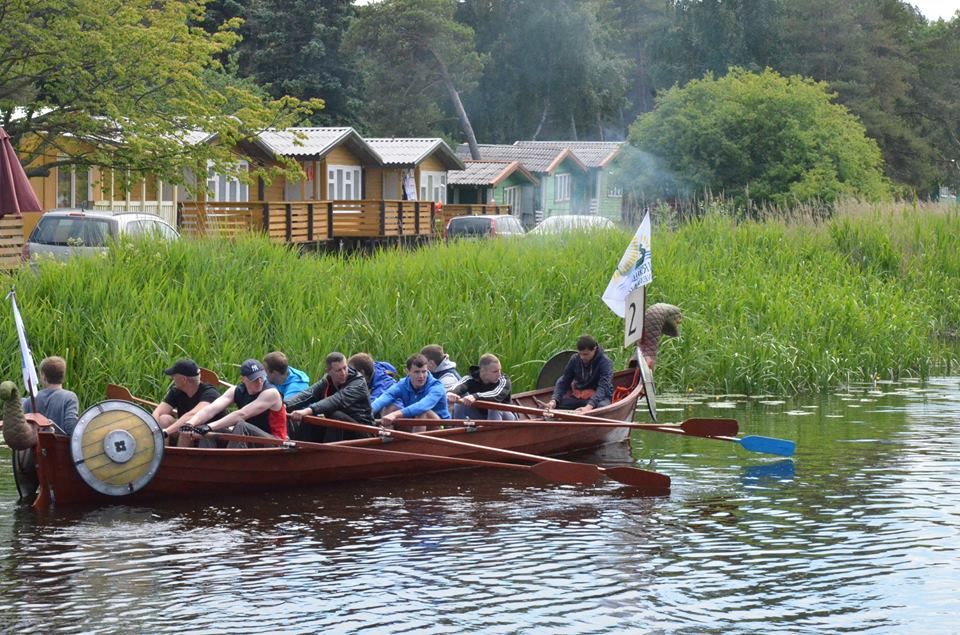Kviečia dalyvauti "Vikingų" laivų lenktynėse Šventojoje