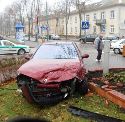 Po Pasaulinės dienos žuvusiems eismo įvykiuose atminti – dvi avarijos