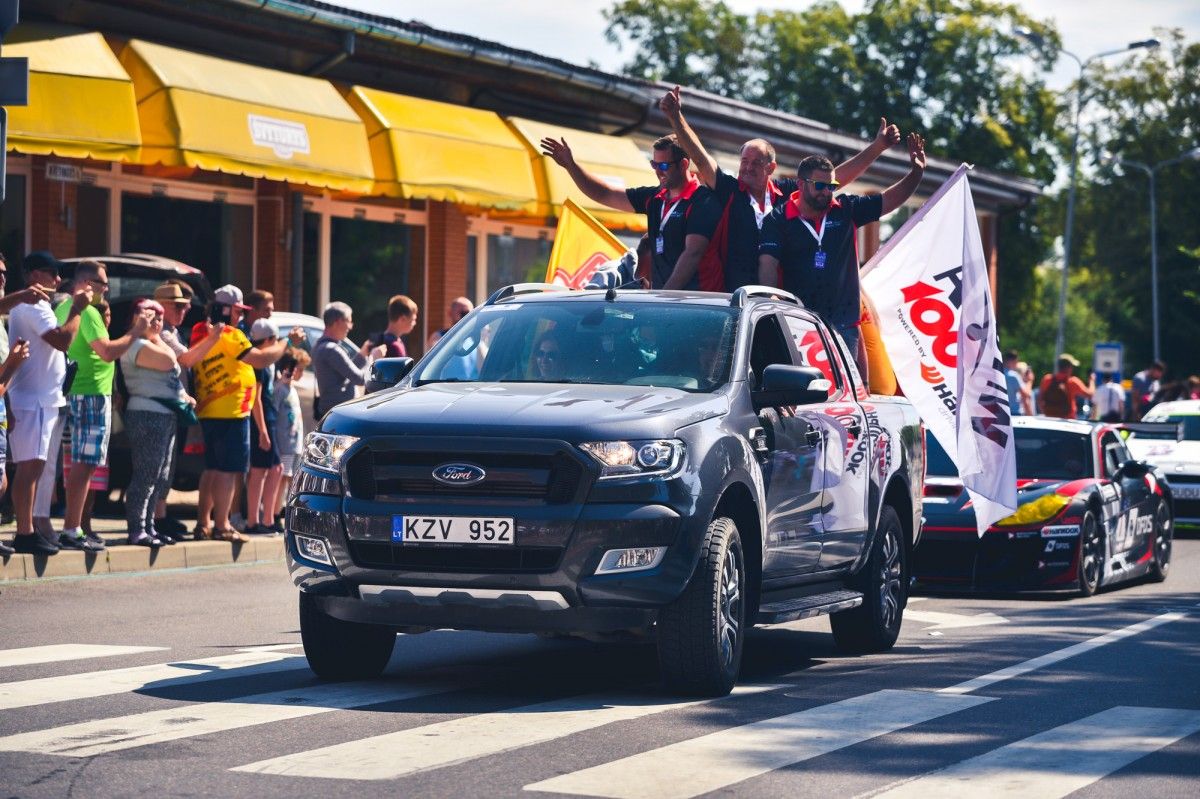 Palanga alsuoja „Aurum 1006 km lenktynių“ ritmu (PILDOMA/FOTOGALERIJA)