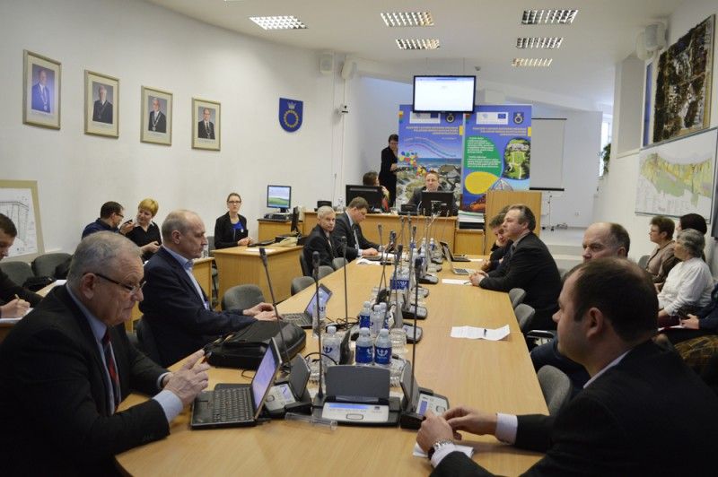 Į Tarybos posėdį iš 21 Palangos politiko atvyko tik dešimt
