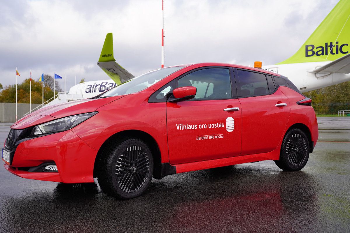 Palangos oro uostas modernizuoja savo automobilių parką – persės į elektromobilius