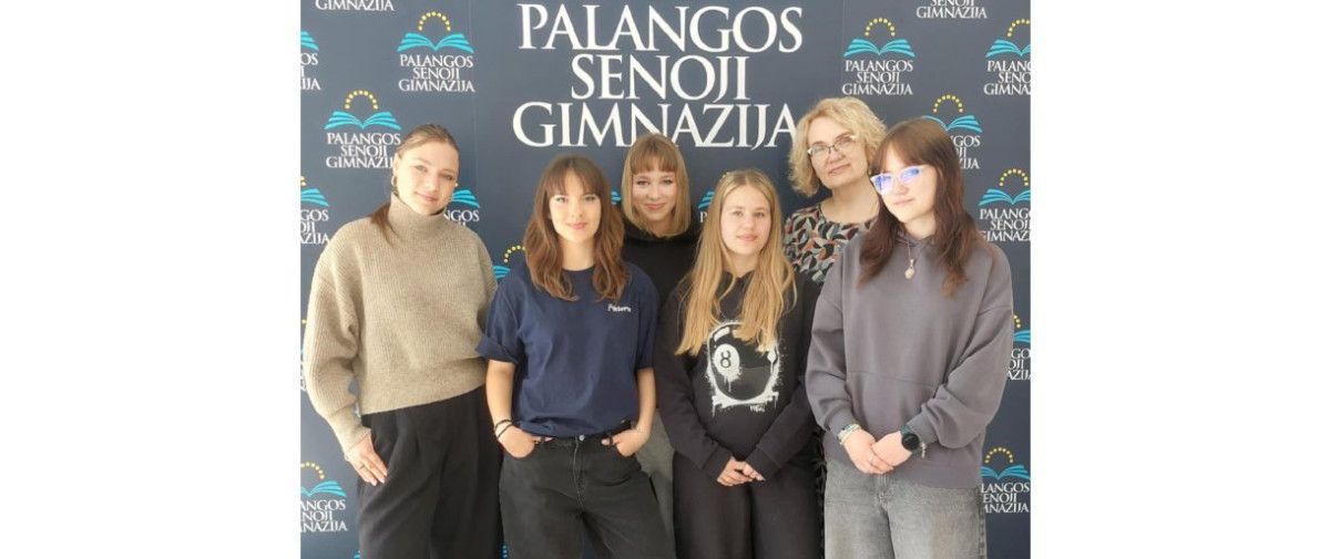 Andrėja Gigaitė, Eva Kniukštaitė, Meida Smulkytė, Žemyna Piktužytė, mokytoja Rita Dočkuvienė, Valerija Beata Zdanavičiūtė