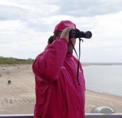 Palangos gelbėtojai siūlo naujovę – maudynes... siaučiant jūrai