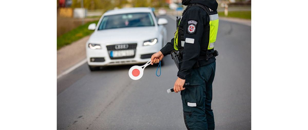 Palangoje sustabdyta neblaivi vairuotoja