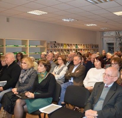 Šiuolaikinės naujovės glumina, bet gyvo žodžio nepakeis niekas