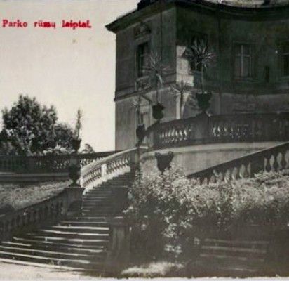 Palangos dvaro rūmai, 1912 metai. Iš „Lietuva senose fotografijose“.