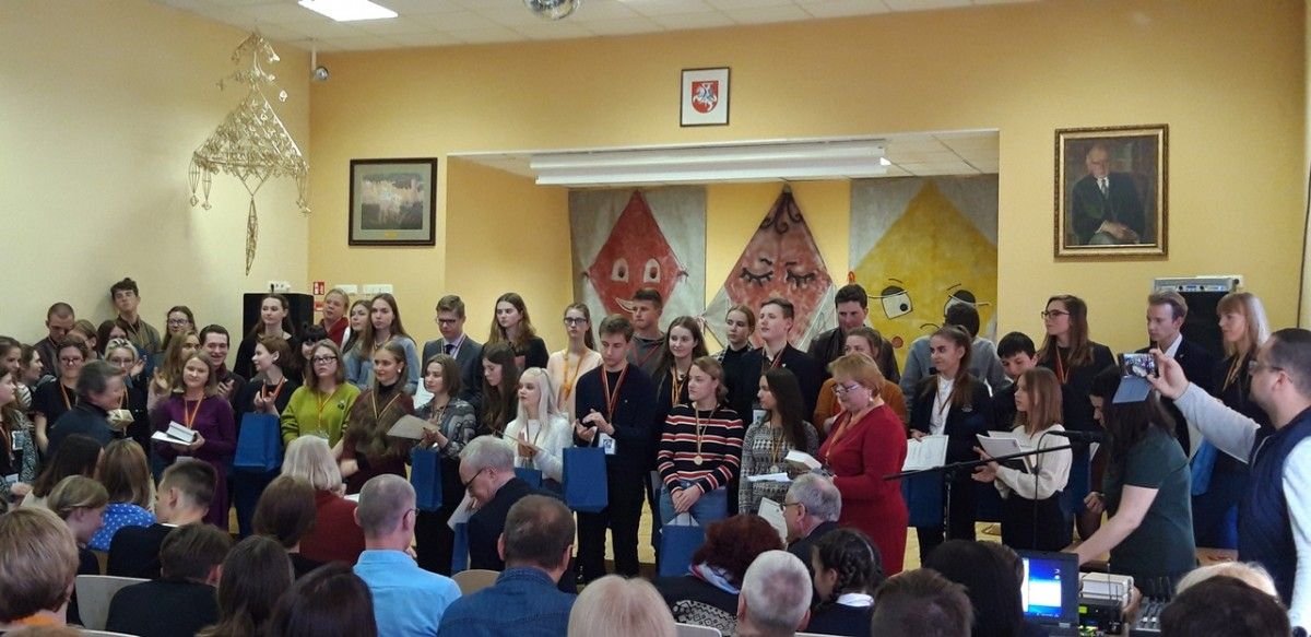 Respublikiniame jaunųjų filologų konkurse keturi Palangos gimnazistai tapo laureatais