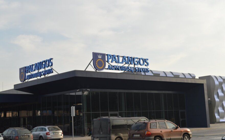 Balandžių purptelėjimai Palangos autobusų stočiai kainavo 15 000 eurų