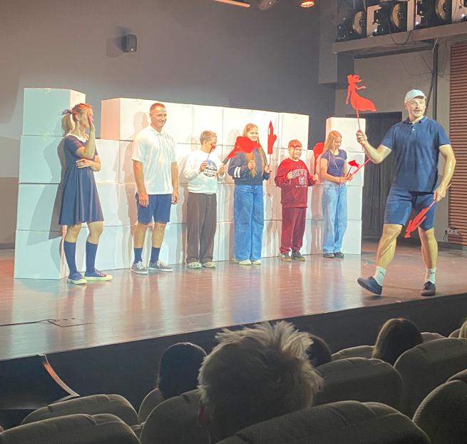 Palangos sanatorinės mokyklos mokiniai leidosi į prasmingą teatro kelionę