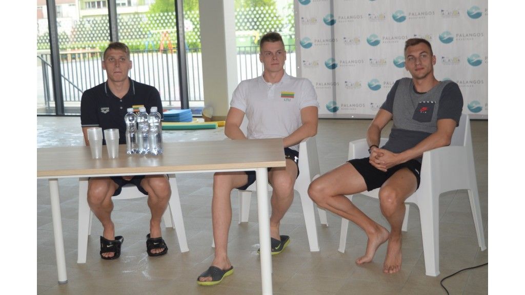 Palangos baseine – kurorto moksleivių susitikimas su Lietuvos olimpiečiais D. Rapšiu, A. Šidlausku bei D. Margevičiumi